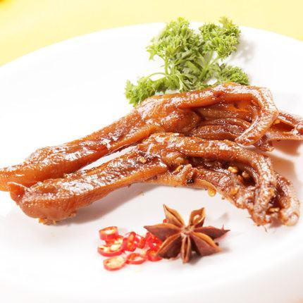 Zhou Hei Ya Spicy Duck Feet 105g