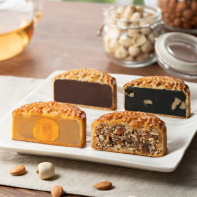 Selected Four Treasures Mooncake 500g