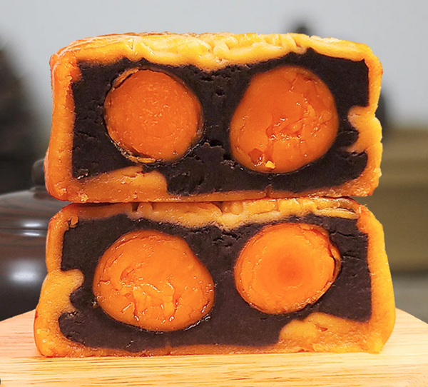 Doppelter gelb-schwarzer Sesam-Mondkuchen 750g