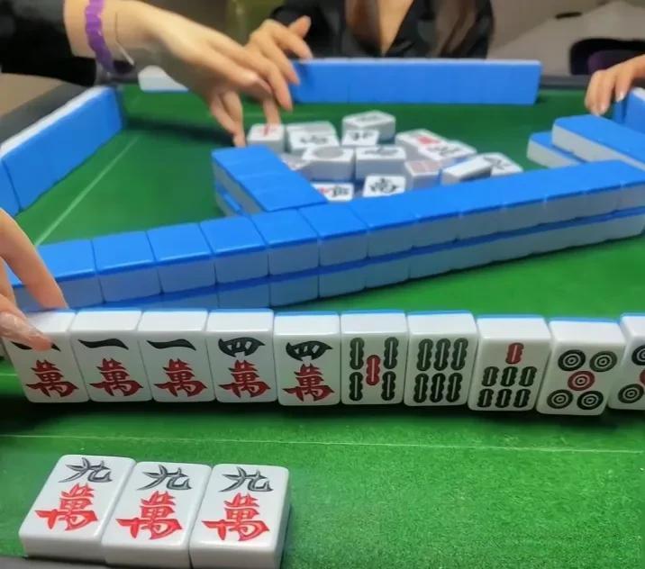 机打大麻将牌配骰子蓝色 144张