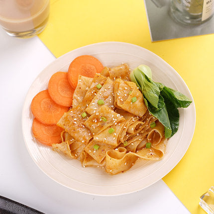 Inst. broad noodle w. sesame paste 120g