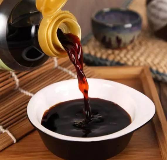 至尊草菇老抽 500mL