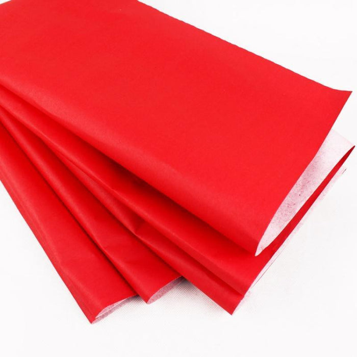 赤い紙に祝福の文字のある窓格子のカプレット 80X180cm