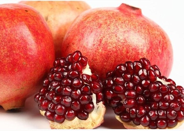 Aloe石榴芦荟果肉汁饮料（含Phand0.25€） 500mL