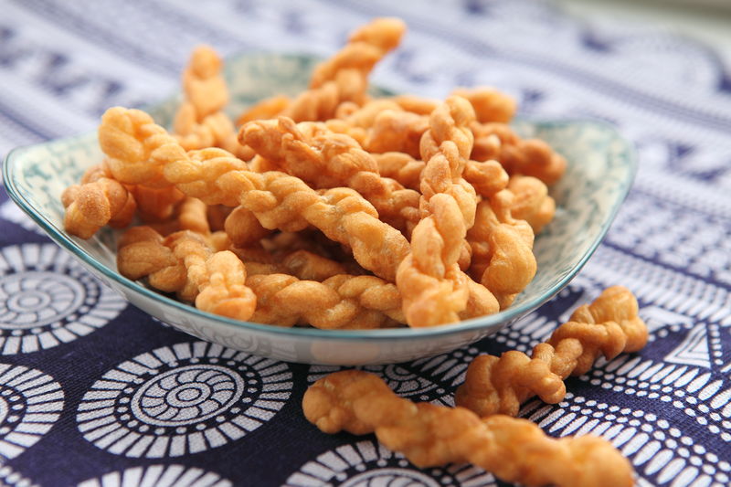 Mini sesame fried dough twist 112g